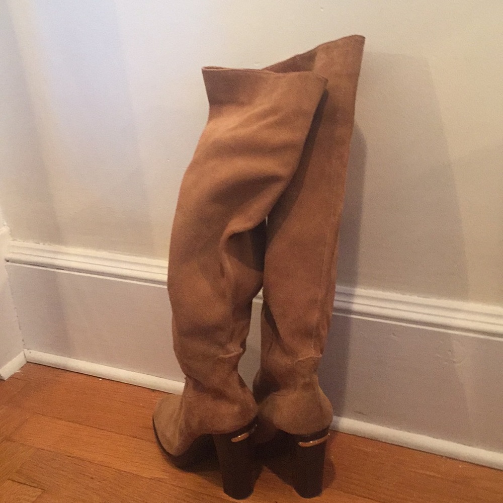 Micheal Kors Tan Suede Boots
